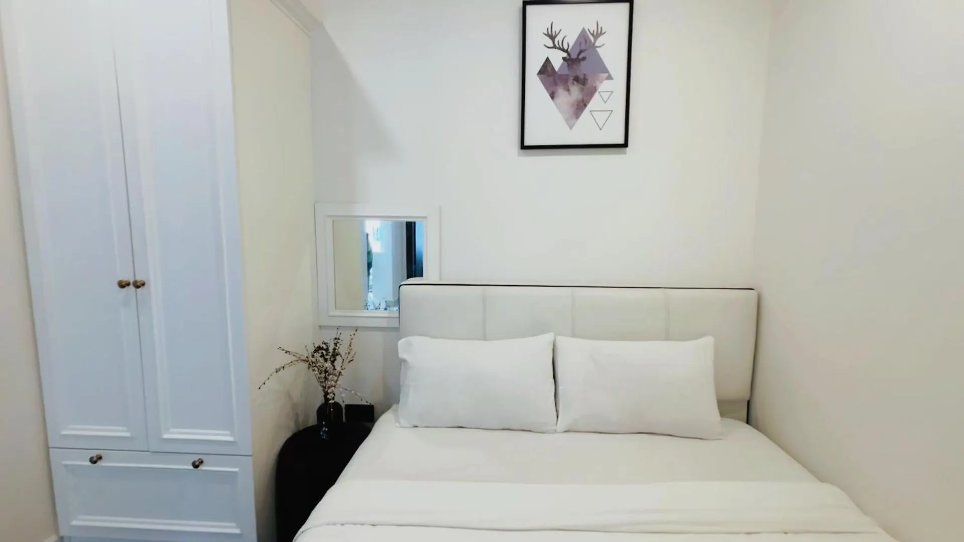 Saigon Royal Apartment Beautiful Central Location Ho Chi Minh City Vietnam