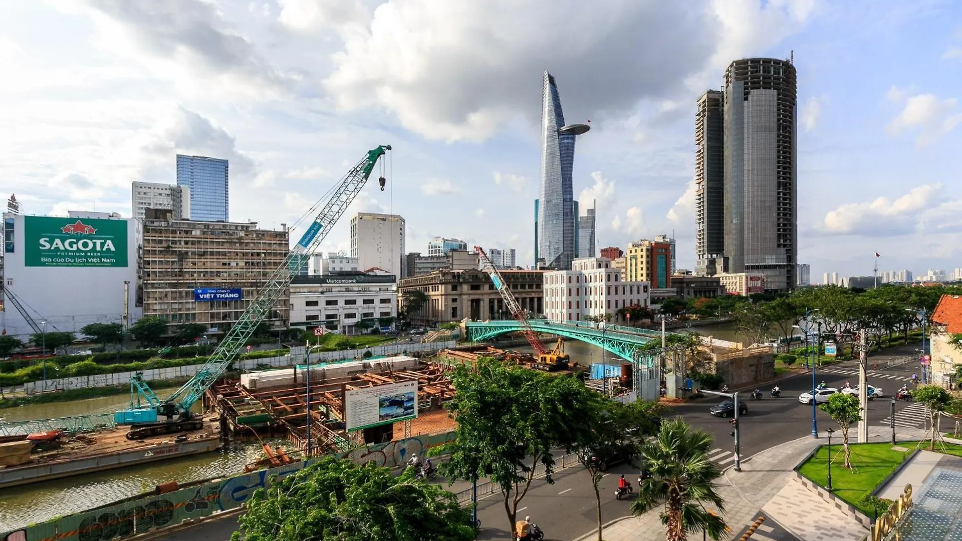 Saigon Royal Apartment Beautiful Central Location Ho Chi Minh City Vietnam